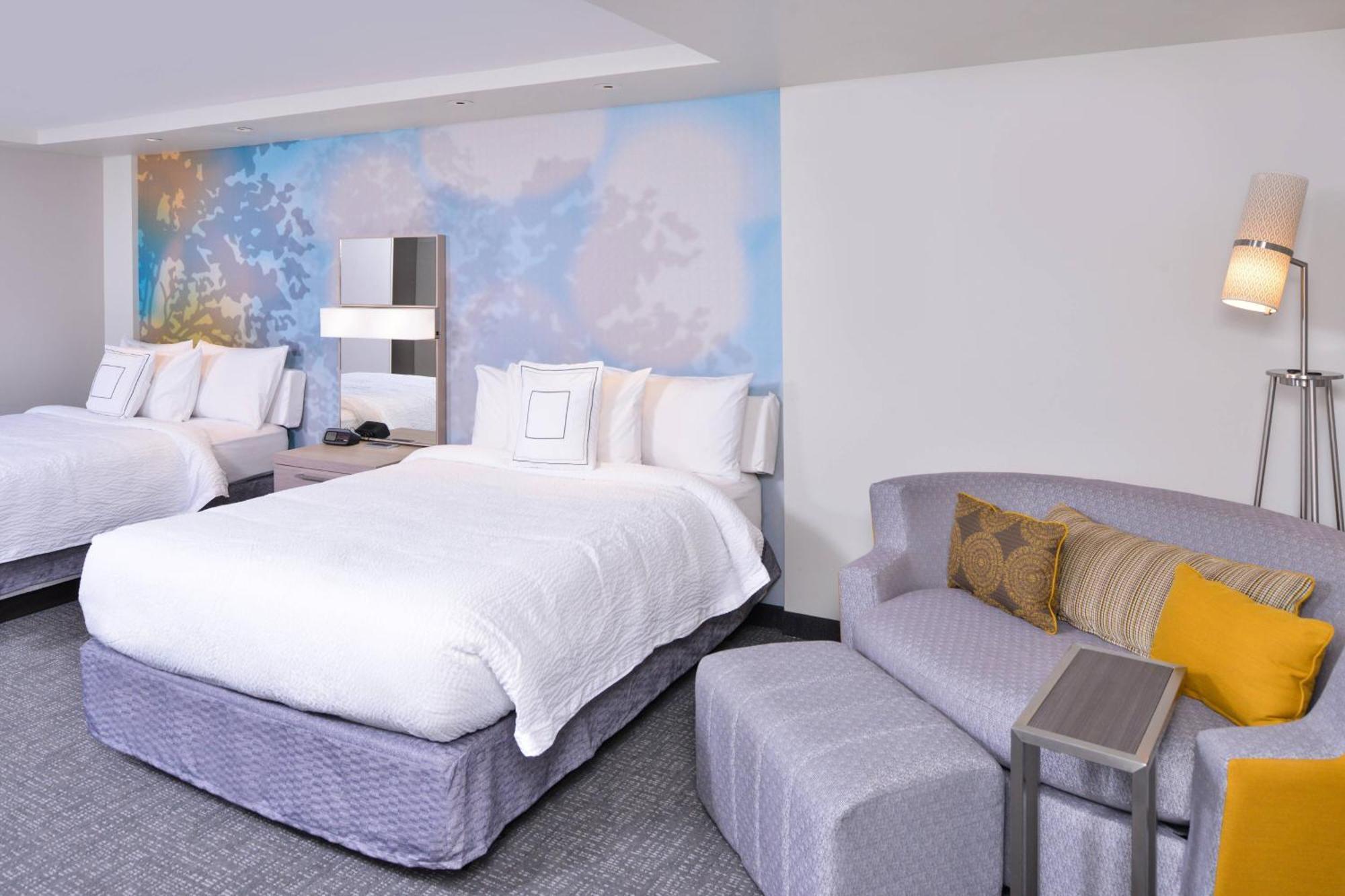 คอร์ตยาร์ด โคลัมบัส โกรฟซิตี้ Hotel ภายนอก รูปภาพ